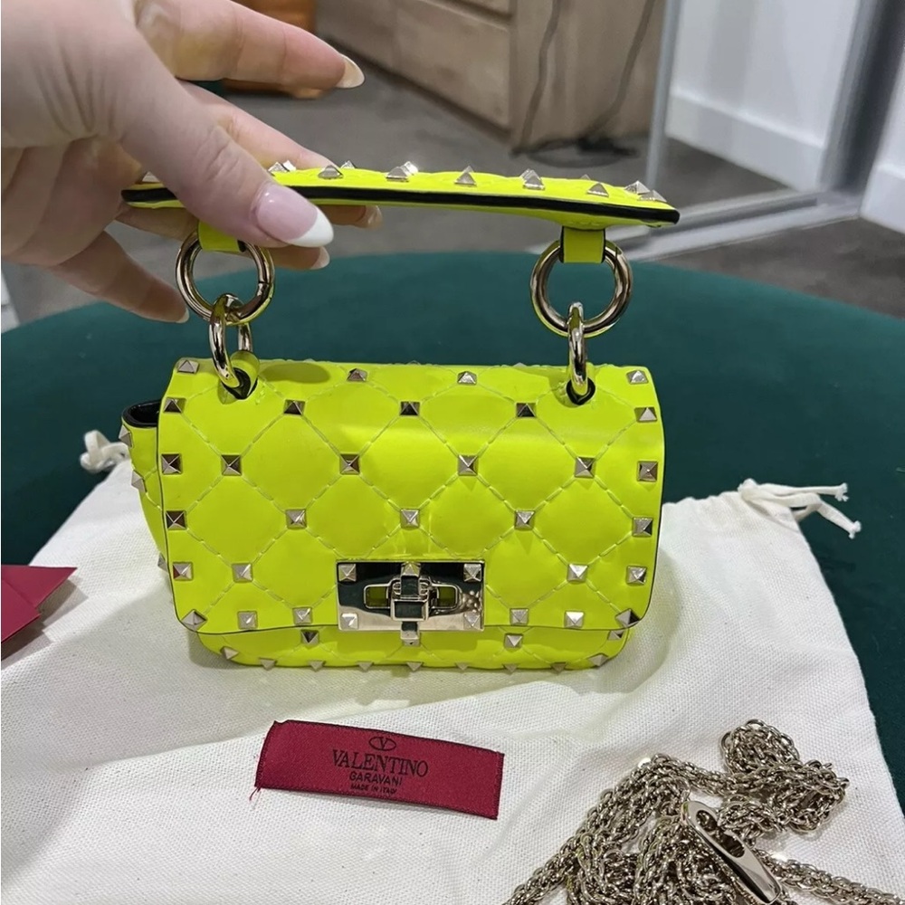 Valentino Flu Yellow Quilted Patent Leather Rockstud Spike Chain Shoulder Bag
